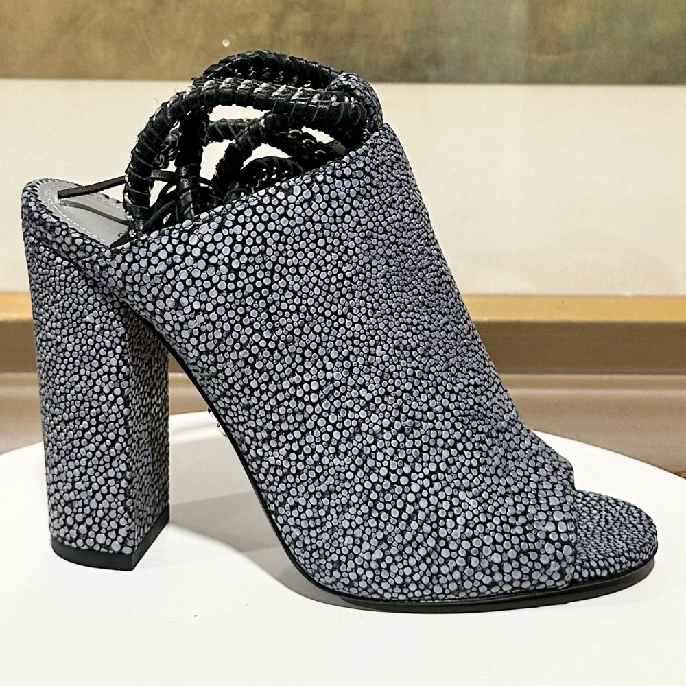 🌺MONIKA CHIANG🌺 Dania Stingray Chain Link Slingback Sandal Size: 36